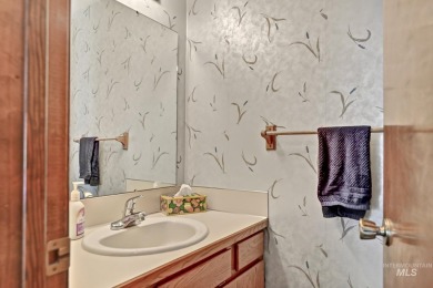 Fantastic residential neighborhood with mature trees and well on Indian Lakes Golf Course in Idaho - for sale on GolfHomes.com, golf home, golf lot