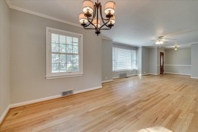 Elegant Southern Living in Aiken Estates - 3BR, 2BA

Welcome to on Houndslake Country Club in South Carolina - for sale on GolfHomes.com, golf home, golf lot