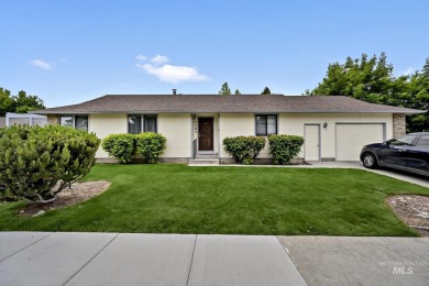Fantastic residential neighborhood with mature trees and well on Indian Lakes Golf Course in Idaho - for sale on GolfHomes.com, golf home, golf lot