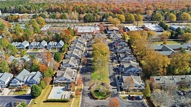 Welcome home! This exquisite 2 bd 2bth condo is located in a on Golden Horseshoe Golf Club in Virginia - for sale on GolfHomes.com, golf home, golf lot