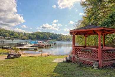 Welcome to this charming one-level home, perfectly situated to on Mountain Harbour Golf Club in North Carolina - for sale on GolfHomes.com, golf home, golf lot