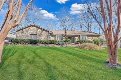 Located in the desirable Hunting Hills community, this on Hunting Hills Country Club in Virginia - for sale on GolfHomes.com, golf home, golf lot