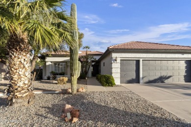 Gorgeous Remodel in Oakwood at Sun Lakes! Discover this on Oakwood Golf Club  in Arizona - for sale on GolfHomes.com, golf home, golf lot