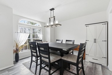 Welcome to this beautifully furnished, low-maintenance 3-bedroom on Ledgestone Country Club and Golf Course in Missouri - for sale on GolfHomes.com, golf home, golf lot