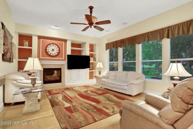 Beautiful POOL home in Orange Park Country Club! This spacious 3 on Country Club of Orange Park in Florida - for sale on GolfHomes.com, golf home, golf lot