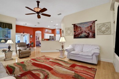 Beautiful POOL home in Orange Park Country Club! This spacious 3 on Country Club of Orange Park in Florida - for sale on GolfHomes.com, golf home, golf lot