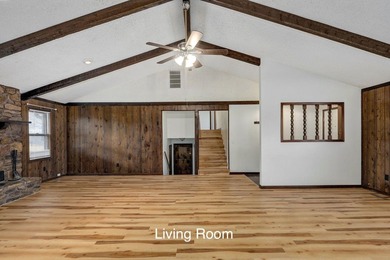 3839 N Stewart offers a spacious 3 bed, 2.5 bath split-level on Bill and Payne Stewart Golf Course  in Missouri - for sale on GolfHomes.com, golf home, golf lot