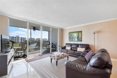 Wow! Beautiful Corner Unit W/ Breathtaking Lake Views From on Palm-Aire Country Club and Resort - Palms in Florida - for sale on GolfHomes.com, golf home, golf lot
