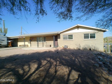 Totally updated home with stunning views on Queen Valley Golf on Queen Valley Golf Course in Arizona - for sale on GolfHomes.com, golf home, golf lot