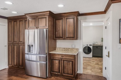 Golf Course Living | No HOA | 4 Bed, 4 Ensuite Baths | Oversized on St. George Golf Course in Utah - for sale on GolfHomes.com, golf home, golf lot