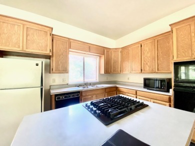 Great location within the gated Forest Meadows community, this on Forest Meadows Golf Course in California - for sale on GolfHomes.com, golf home, golf lot