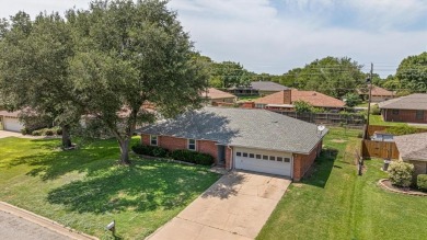 Enjoy the charm of classic brick design with this 3-bedroom on Legends Country Club in Texas - for sale on GolfHomes.com, golf home, golf lot