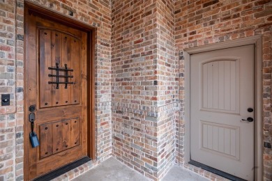 MAKE THIS LOVELY 3-2-2 NUTCRACKER GOLF COURSE VILLA in Pecan on Nutcracker Golf Club in Texas - for sale on GolfHomes.com, golf home, golf lot