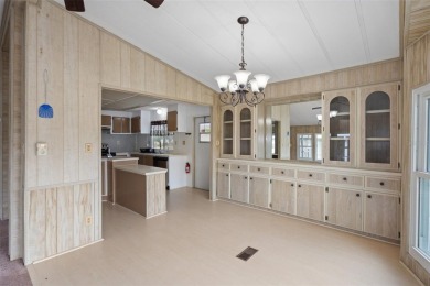 This charming 2 bed 2 bath golf course home features an open on High Point Golf Club, Inc. in Florida - for sale on GolfHomes.com, golf home, golf lot