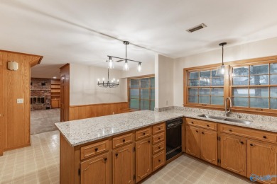 Bring the family, there's plenty of room here and you're going on Point Mallard Golf Course in Alabama - for sale on GolfHomes.com, golf home, golf lot