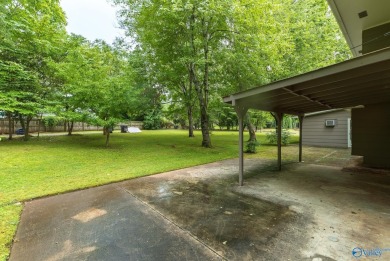 Bring the family, there's plenty of room here and you're going on Point Mallard Golf Course in Alabama - for sale on GolfHomes.com, golf home, golf lot