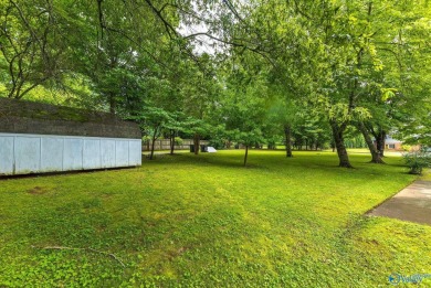 Bring the family, there's plenty of room here and you're going on Point Mallard Golf Course in Alabama - for sale on GolfHomes.com, golf home, golf lot