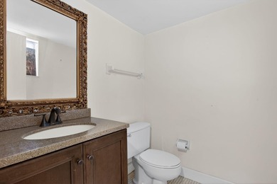 Great opportunity to own a 1 bedroom, 1.5 bathroom king unit in on Palm-Aire Country Club and Resort - Palms in Florida - for sale on GolfHomes.com, golf home, golf lot