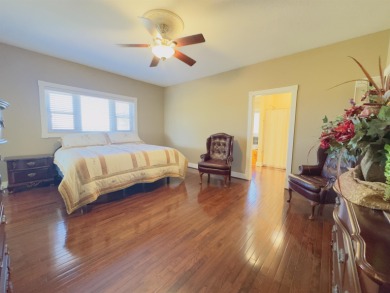 Gorgeous custom-built 4-bedroom, 5-bathroom home on 7 acres for on Coopers Hawk in Arkansas - for sale on GolfHomes.com, golf home, golf lot
