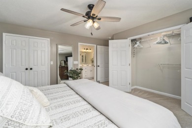 Darling and move-in ready, this updated 3-bed, 2-bath home is on Balboa Golf Course in Arkansas - for sale on GolfHomes.com, golf home, golf lot