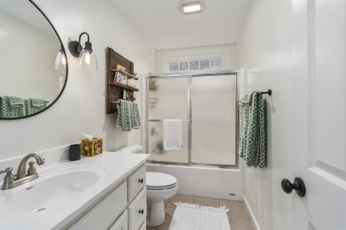 Darling and move-in ready, this updated 3-bed, 2-bath home is on Balboa Golf Course in Arkansas - for sale on GolfHomes.com, golf home, golf lot