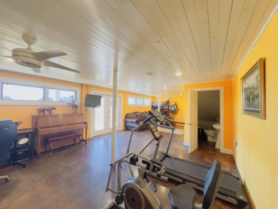 Gorgeous custom-built 4-bedroom, 5-bathroom home on 7 acres for on Coopers Hawk in Arkansas - for sale on GolfHomes.com, golf home, golf lot