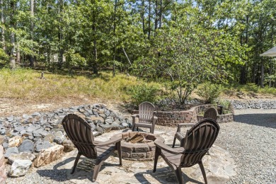 Darling and move-in ready, this updated 3-bed, 2-bath home is on Balboa Golf Course in Arkansas - for sale on GolfHomes.com, golf home, golf lot