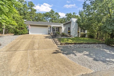 Darling and move-in ready, this updated 3-bed, 2-bath home is on Balboa Golf Course in Arkansas - for sale on GolfHomes.com, golf home, golf lot