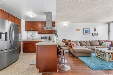 STUNNING 1 BED, 1 BA, 1 PKG w/ in-unit W/D and Central A/C!!! on Honolulu Country Club in Hawaii - for sale on GolfHomes.com, golf home, golf lot