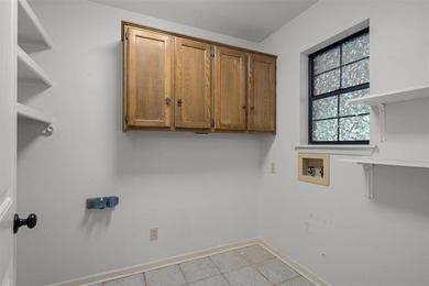 Fantastic curb appeal on this 3BD-2BA brick home in Holly Lake on Holly Lake Ranch Golf Club in Texas - for sale on GolfHomes.com, golf home, golf lot