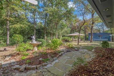 Fantastic curb appeal on this 3BD-2BA brick home in Holly Lake on Holly Lake Ranch Golf Club in Texas - for sale on GolfHomes.com, golf home, golf lot