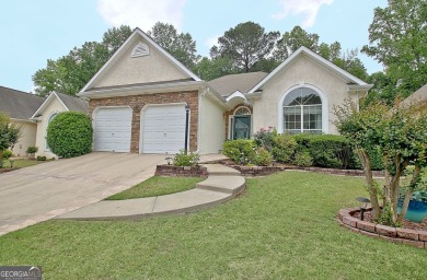 Easy living in the heart of Peachtree City! Brookfield on Braelinn Golf Club in Georgia - for sale on GolfHomes.com, golf home, golf lot