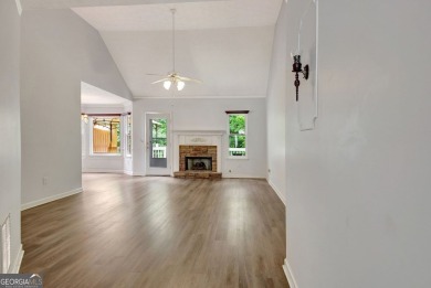 Easy living in the heart of Peachtree City! Brookfield on Braelinn Golf Club in Georgia - for sale on GolfHomes.com, golf home, golf lot