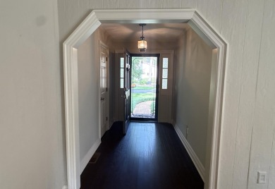 Welcome to this beautifully maintained 2 bedroom, 2 bath villa on Houndslake Country Club in South Carolina - for sale on GolfHomes.com, golf home, golf lot