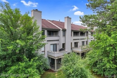 Showings begin Fri., Aug 1st ** Tucked into the established on Hampton Golf and Recreation Club in Michigan - for sale on GolfHomes.com, golf home, golf lot