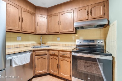 Move in condition and freshly painted home located in the most on Leisure Village West Assoc. in New Jersey - for sale on GolfHomes.com, golf home, golf lot