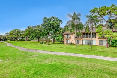 Enjoy the comfort of this charming 3-bedroom home, featuring on Fountains Golf and Country Club in Florida - for sale on GolfHomes.com, golf home, golf lot