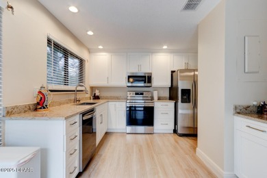 Beautifully Updated exquisite 3 Bedroom, 2 Bath Golf Villas End on Spruce Creek Golf Club in Florida - for sale on GolfHomes.com, golf home, golf lot