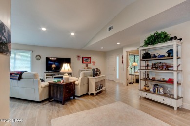 Beautifully Updated exquisite 3 Bedroom, 2 Bath Golf Villas End on Spruce Creek Golf Club in Florida - for sale on GolfHomes.com, golf home, golf lot