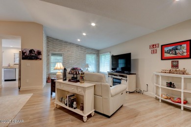 Beautifully Updated exquisite 3 Bedroom, 2 Bath Golf Villas End on Spruce Creek Golf Club in Florida - for sale on GolfHomes.com, golf home, golf lot