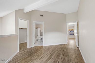 Welcome to your beautifully updated 3 bed, 3 bath townhome with on Continental Country Club in Arizona - for sale on GolfHomes.com, golf home, golf lot
