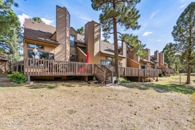 Welcome to your beautifully updated 3 bed, 3 bath townhome with on Continental Country Club in Arizona - for sale on GolfHomes.com, golf home, golf lot