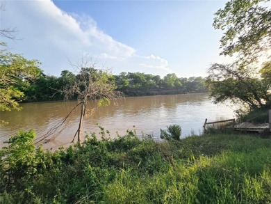 Waterfront RV Pad with Utilities  Amenities - Prime Location! on Horseshoe Bend Country Club in Texas - for sale on GolfHomes.com, golf home, golf lot