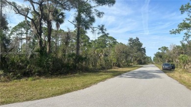 I've got an amazing opportunity for you! Imagine living in a on Sabal Trace Golf and Country Club in Florida - for sale on GolfHomes.com, golf home, golf lot
