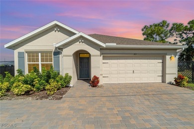 Buyer Bonus: $10,000 Toward Your Closing Costs! Welcome to your on Palmetto-Pine Country Club in Florida - for sale on GolfHomes.com, golf home, golf lot