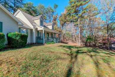 This 3BR/2.5BA traditional style home is 2,735 sq. ft. in the on White Path Golf Club in Georgia - for sale on GolfHomes.com, golf home, golf lot