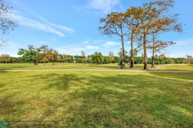 An immaculate apartment, well-kept by its owner. Open floor plan on Colony West Country Club in Florida - for sale on GolfHomes.com, golf home, golf lot