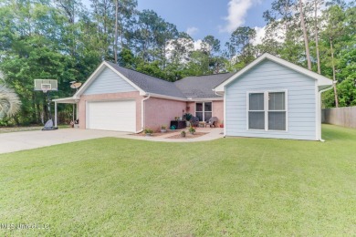 MOTIVATED SELLERS:  (** This house comes with an option for a on Diamondhead Country Club in Mississippi - for sale on GolfHomes.com, golf home, golf lot