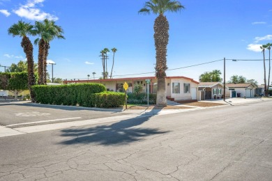 This well-maintained 2-bedroom 2 bath home sits on a long corner on The Club At Shenandoah Springs in California - for sale on GolfHomes.com, golf home, golf lot