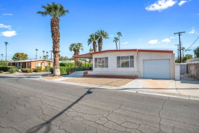 This well-maintained 2-bedroom 2 bath home sits on a long corner on The Club At Shenandoah Springs in California - for sale on GolfHomes.com, golf home, golf lot